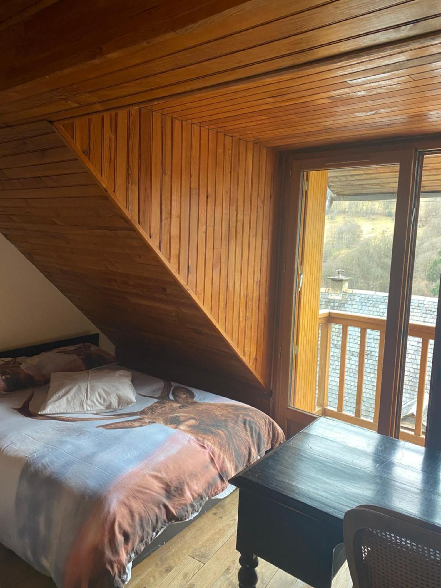 Maison Pyrenees Saint-Aventin Bagian luar foto